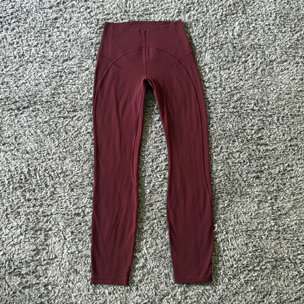 Lululemon - Burgundy Sports Leggings